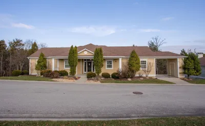 Quaint Quarters 4 Bedroom Villa by RedAwning Hotels in 