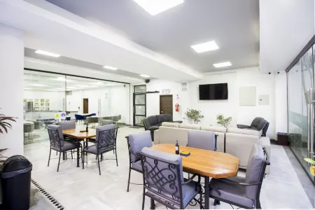 Hotel Sirari by Regina Отели рядом с достопримечательностью «Canal Isuto»