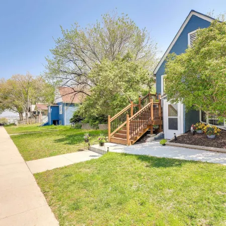 Black Hills Basecamp: Historic Rapid City Home!