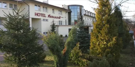 Hotel Ambasador Chojny Отели в г. Лодзь