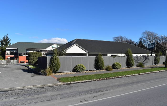 Darfield Motel