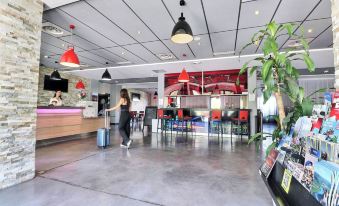 Hôtel des Lumières Lyon Meyzieu Arena Stadium
