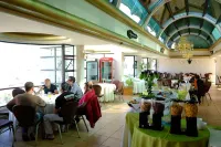 Hotel Eden by Bluebay - Desayuno