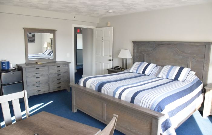 Rhea's Inn by the Sea
