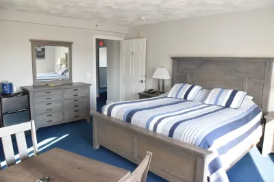 Rhea's Inn by the Sea Hotels near Rhode Island Red Monument