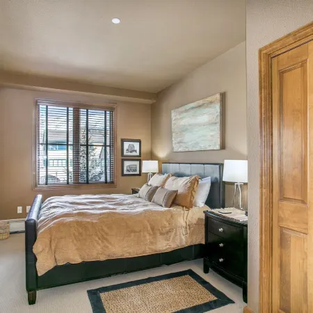 330 Chapel Square Condo