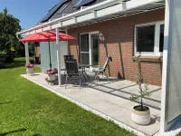 cosy modern apartment for two with patio Fleischerei Jurich Genuss-Handwerk seit 1899附近的飯店