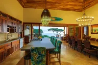 Vista Sirena: Expansive Ocean View 4 bedroom / 4.5 bath home above Dominical - breakfast
