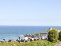 Porthmeor Beach House - 5-Star