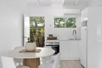 UNIT 2 Pacific Ave, Sunshine Beach