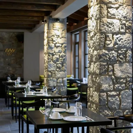 Art Mainalon Hotel
