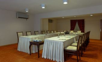 Central Hotel