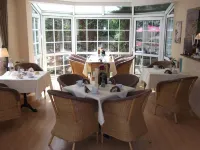 เพนชั่นและร้านอาหาร อัม เครเอินแบร์ก - พร้อมอาหารเช้า
