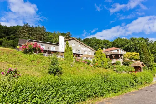 Logis Hôtel la Cremaillere - Parkering