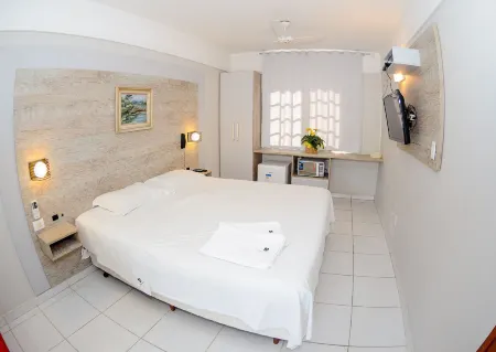 Chalés Saint Germain Отели рядом с достопримечательностью «CentroSul - Centro de Convencoes de Florianopolis»