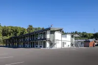 Oceans Inn & Suites Hotels in Montesano