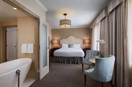 The Stephen F Austin Royal Sonesta Hotel Отели рядом с достопримечательностью «Университет Техас в Остин»