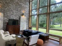 Amazing modern home on the 14th hole of the Pines golf course in Diamondhead MS!