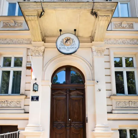 Hotel Maximum