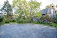Charming Barn apt Skaneateles farm4