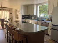 StarLitSands - Comfortable 2-bed house in Cayucos, view of Morro Rock and Ocean