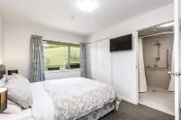 Hunters Moon Hotels in Mosgiel