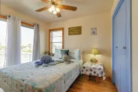 Waterfront Texas Abode with Boat Ramp, Pets Welcome