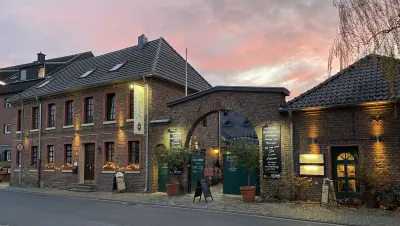 Landhaus Pohlhof Hotels in Esch Auweiler