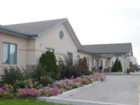 Sleep Suite Motel Hotels in Steinbach
