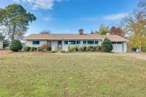 Waterfront Lancaster House w/ Grill & Dock Access! - WiFi