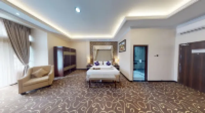 Adhiwangsa Hotel