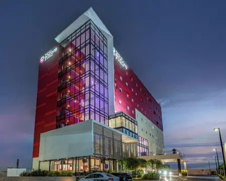 Ramada Encore by Wyndham Queretaro Hotels in Queretaro