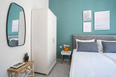 Tranquil Stay Near the Beach  호텔