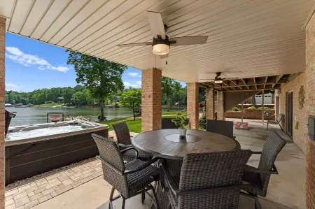 Kool Breeze by Avantstay Boat Ramp + Hot Tub