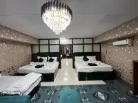 Tulsi Garden- Near Prem Mandir Vrindavan Hotels in Санрейк Бангар