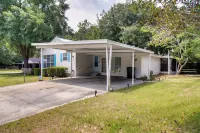 Cozy Georgia Vacation Rental w/ Backyard & BBQ - Wifi