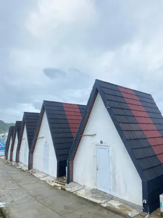 OSANNA BEACH RESORT Отели в г. Wonogiri Regency