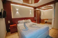 Azhar Dahabiya luxury suites