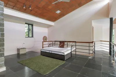 Rustic Farmpool Hotel a 