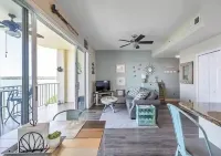 Waterfront quiet condo w Pool by Madeira Beach