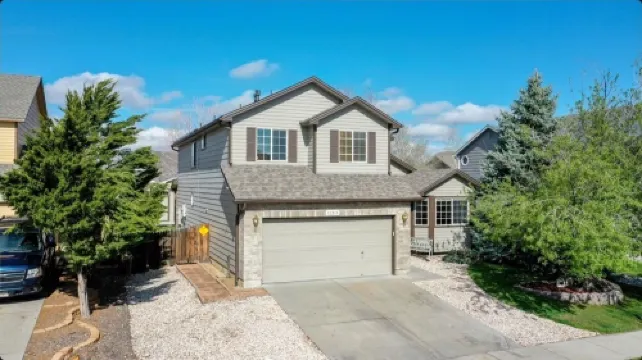 Entire house in a quiet neighbourhood