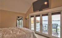 Lakefront Luxury Retreat at Crystal Lake– Fire Pit• Fern Hall• hiking• Game Room
