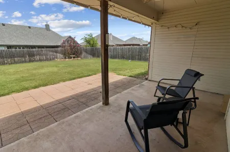 Gorgeous 4br Dakota Springs Home 3 Bedroom Home