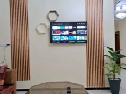 Atlas City Center Apartment โรงแรมในเฟส