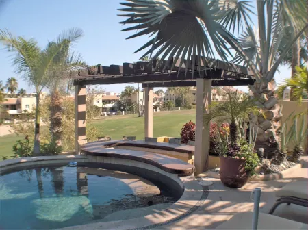 POOL SIDE STUDIO SUITE ONE AT CASA DE SUENOS Отели рядом с достопримечательностью «Puerto Los Cabos»