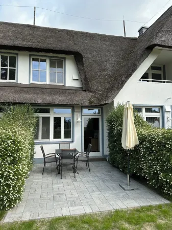 Landhaus am Haff, Apartment B6 - Vacation under thatch Отели в г. Штольпе-на-Узедоме