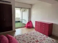 MODERNE APPART PLEIN CENTRE Hotels in 