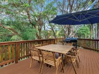 Hills Beach House Hotels in Korora