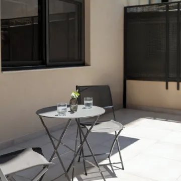 Nuvia UrbanStay Piraeus Apartments