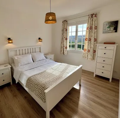 Charming modernised house with swimmingpool and view